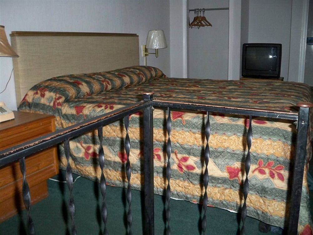 Pennswoods Inn Manheim Eksteriør bilde